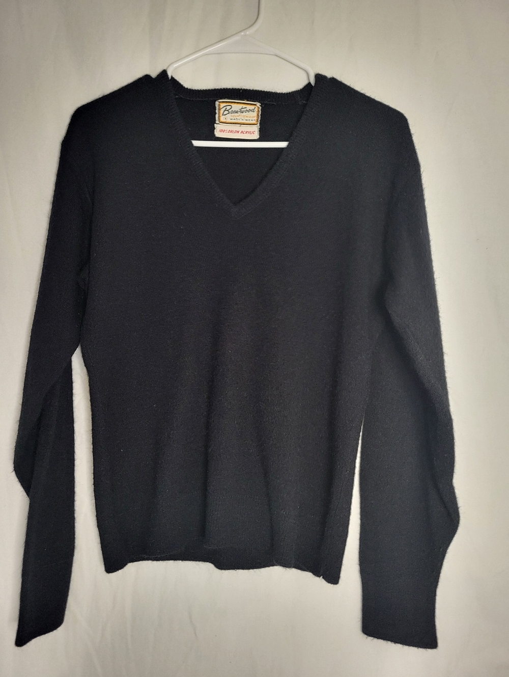 Barefoot V-Neck Men's Sweater in Black